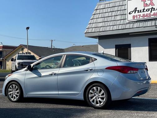 2012 Hyundai ELANTRA GLS