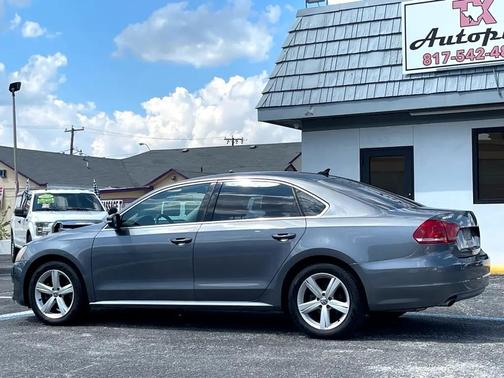 2013 Volkswagen Passat 2.5 SE