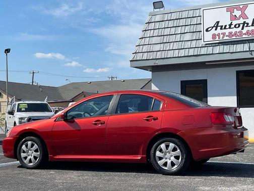 2010 Mitsubishi Galant Base