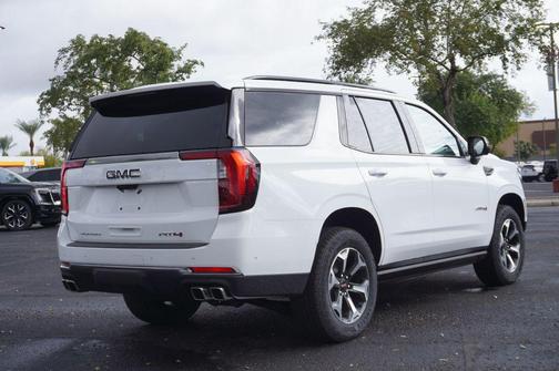 2026 GMC Yukon 4WD AT4