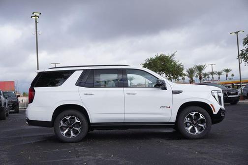 2026 GMC Yukon 4WD AT4
