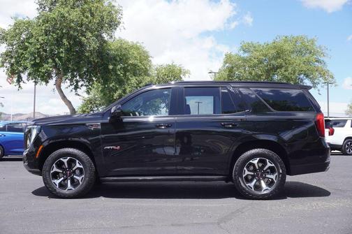 Onyx Black 2025 GMC Yukon 4WD AT4