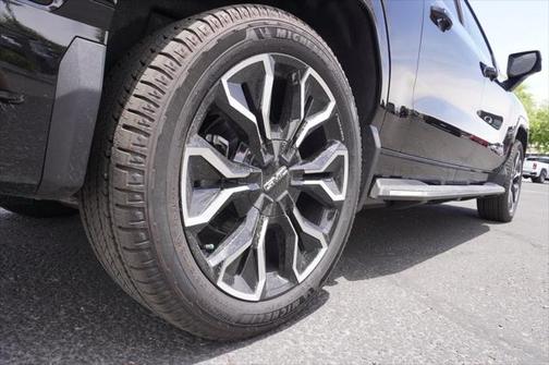 2025 GMC Sierra EV Max Range Denali