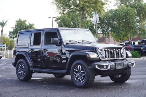 2024 Jeep Wrangler 4-Door Sahara 4x4