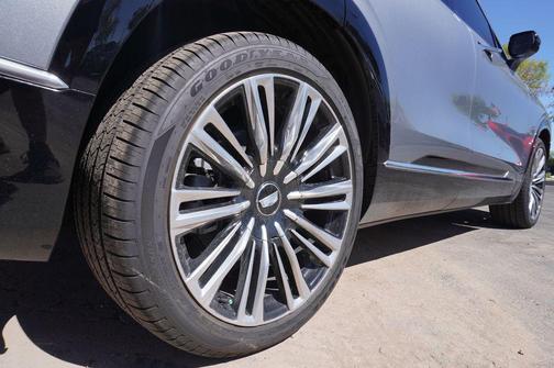 2026 Cadillac VISTIQ Premium Luxury