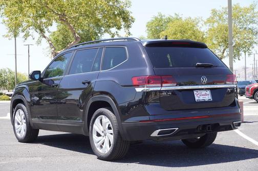Deep Black Pearl 2023 Volkswagen Atlas 3.6L SE w/Technology