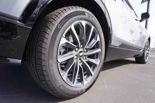 2025 Cadillac LYRIQ Sport