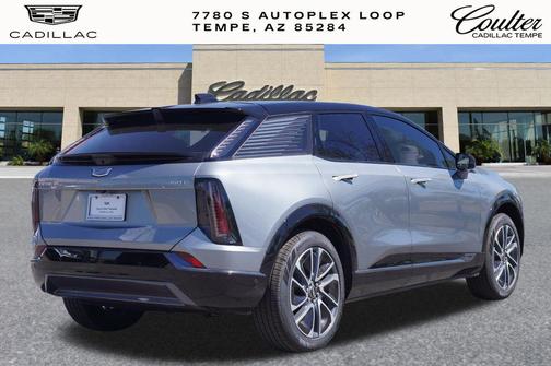 Argent Silver Metallic 2026 Cadillac OPTIQ Sport