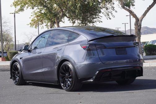 2023 Tesla Model Y Performance Dual Motor All-Wheel Drive