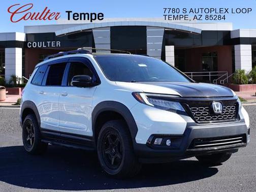 Photo 4 of 20 of 2019 Honda Passport Elite