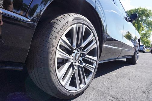 2026 Cadillac VISTIQ Platinum