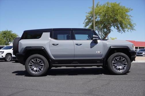 2025 GMC HUMMER EV SUV 2X