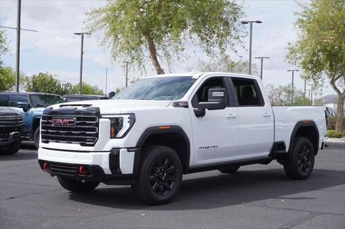 2025 GMC Sierra 2500 AT4