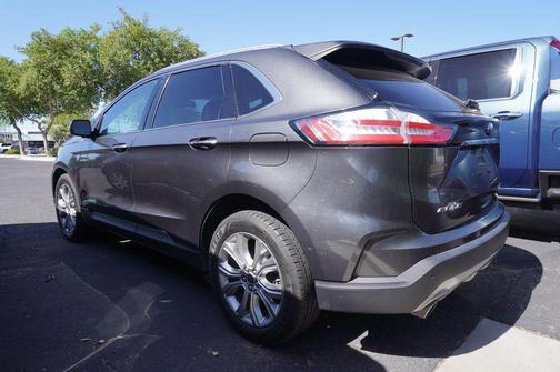 Magnetic Metallic 2019 Ford Edge Titanium