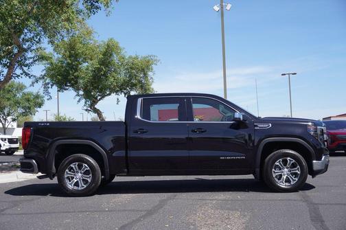 Onyx Black 2026 GMC Sierra 1500 SLE