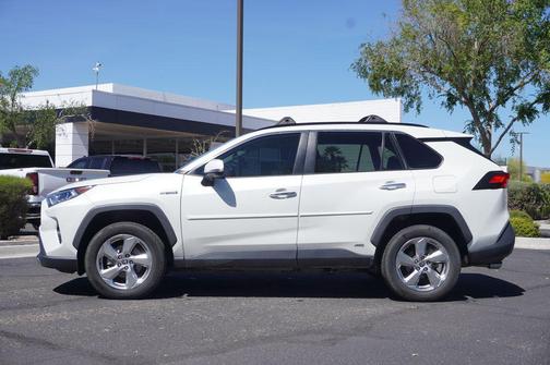 Blizzard Pearl 2021 Toyota RAV4 Hybrid Limited