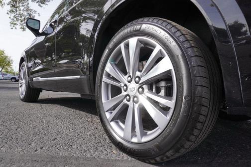 2025 Cadillac XT6 Premium Luxury AWD