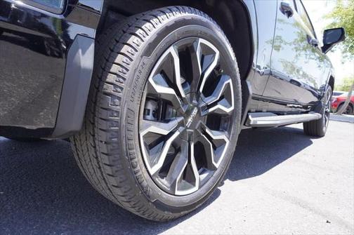 2025 GMC Sierra EV Max Range Denali