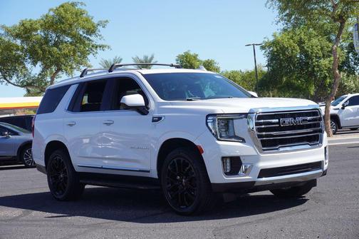 2023 GMC Yukon SLT