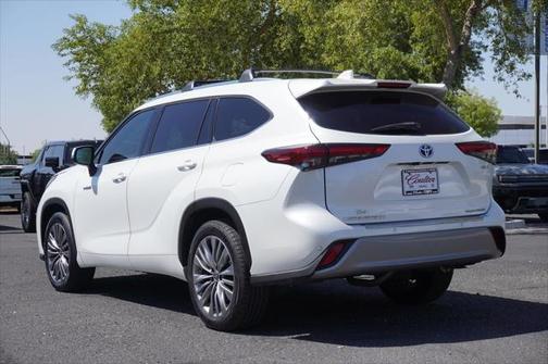 2020 Toyota Highlander Hybrid Platinum