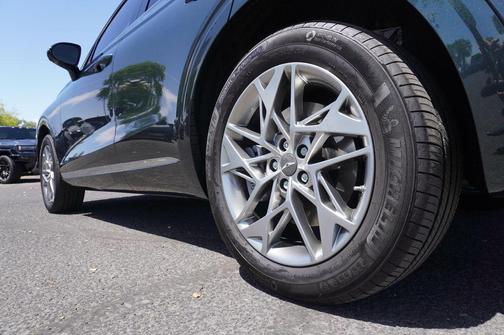 2023 Genesis GV70 2.5T AWD