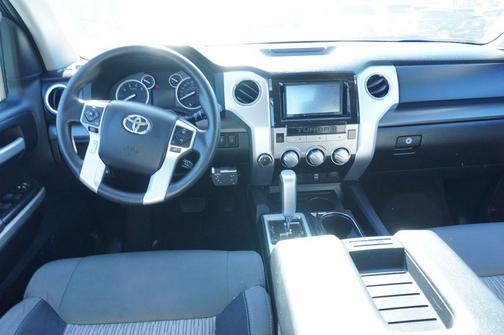 2015 Toyota Tundra SR5