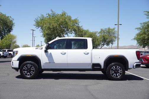 Summit White 2022 GMC Sierra 2500 AT4