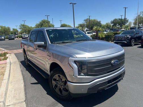 2023 Ford F-150 Lightning LARIAT