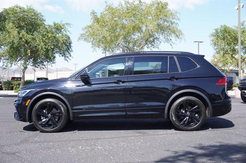 2024 Volkswagen Tiguan 2.0T SE R-Line Black