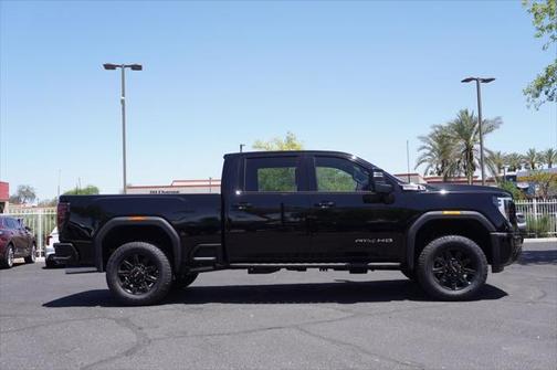 2025 GMC Sierra 2500 AT4