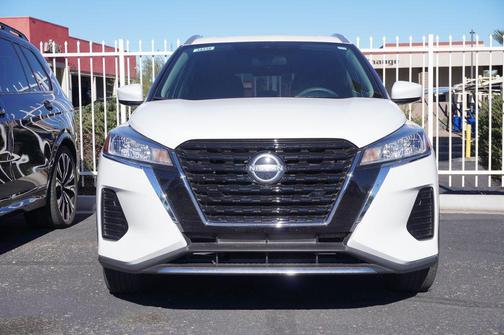 2022 Nissan Kicks SV