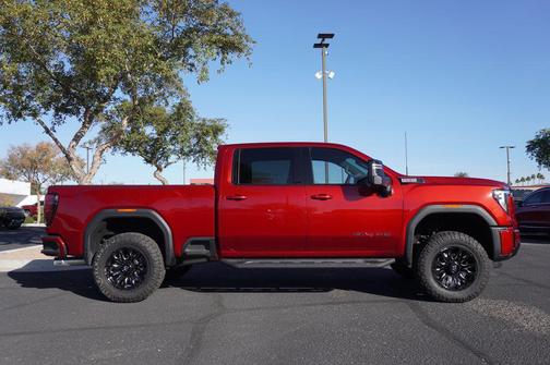 2025 GMC Sierra 2500 AT4