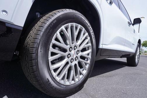 Glacier White Tricoat 2026 GMC Acadia Denali