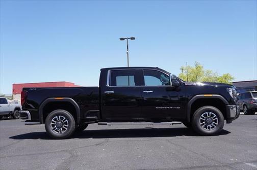2025 GMC Sierra 2500 SLT