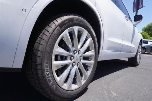2025 Cadillac XT6 Premium Luxury FWD