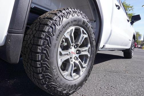 Summit White 2026 GMC Sierra 1500 Pro