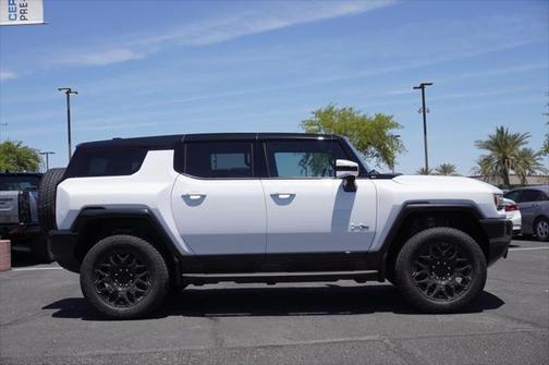 2025 GMC HUMMER EV SUV 2X