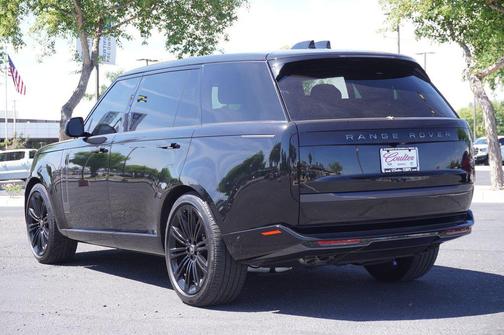 Santorini Black 2025 Land Rover Range Rover P530 SE 7 Seat