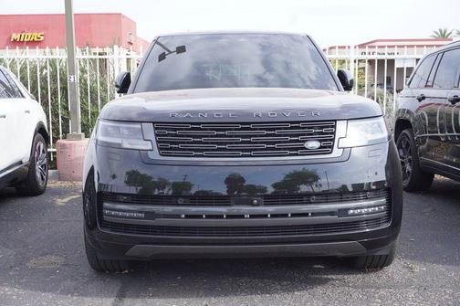Santorini Black 2025 Land Rover Range Rover P530 SE 7 Seat