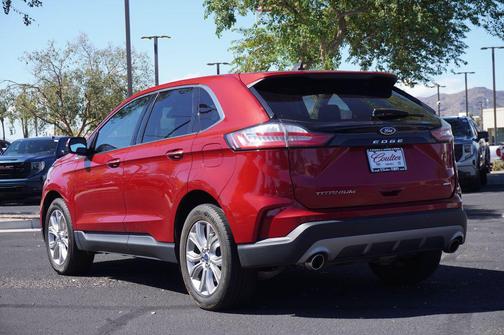 2022 Ford Edge Titanium