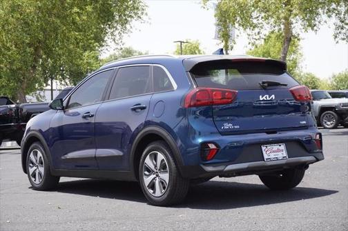 2022 Kia Niro LX