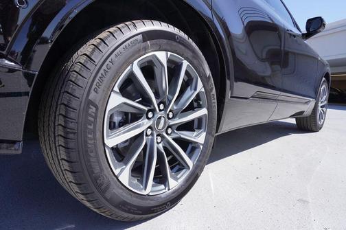 2025 Cadillac LYRIQ Sport