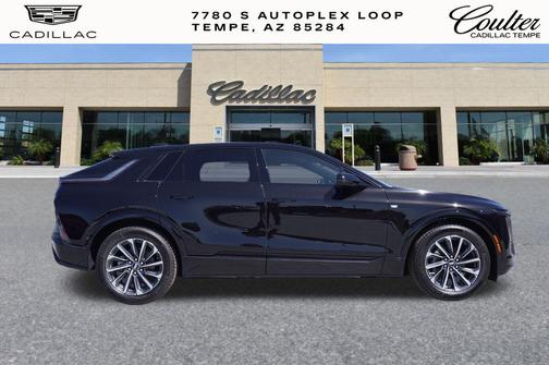 2025 Cadillac LYRIQ Sport