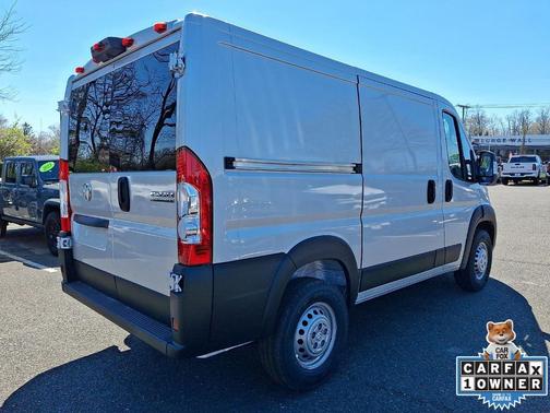 Bright Silver Clearcoat Metallic 2026 RAM ProMaster 1500 Low Roof