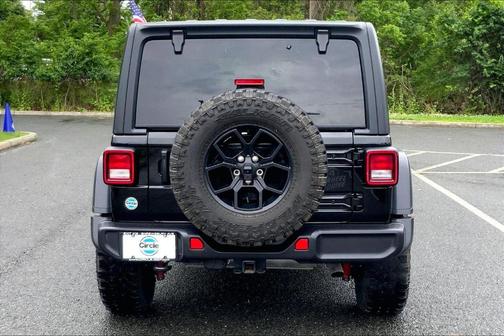 Black Clearcoat 2024 Jeep Wrangler Sport