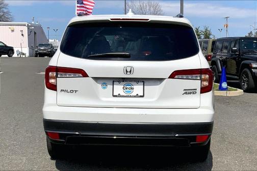 Platinum White Pearl 2022 Honda Pilot Special Edition