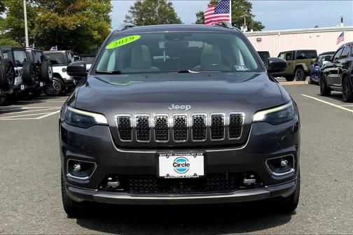 2019 Jeep Cherokee Overland
