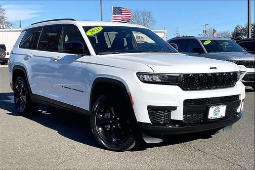 2023 Jeep Grand Cherokee L Laredo