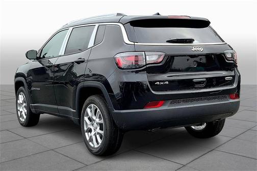 2023 Jeep Compass Latitude Lux