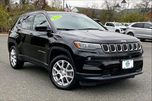 2023 Jeep Compass Latitude Lux